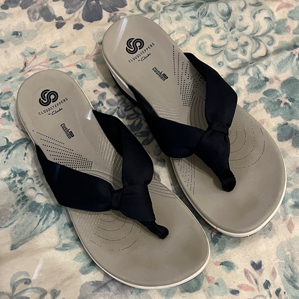 Cloudsteppers by Clarks Black and Gray Sandals